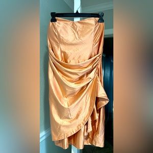 Gold strapless short dress